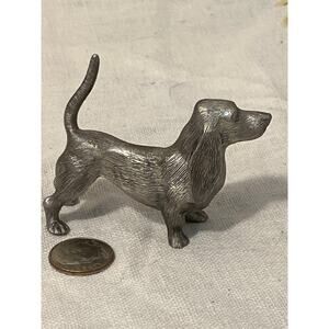 Miniature Pewter Basset Hound/Dog Figurine, Nice detailing! excellent condition,
